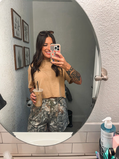Seashell Abstract Cake iPhone 14 Case