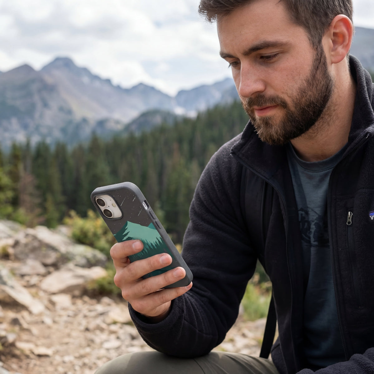 Black Boreal iPhone 17 Case