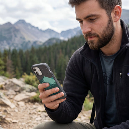 Black Boreal iPhone 17 Case