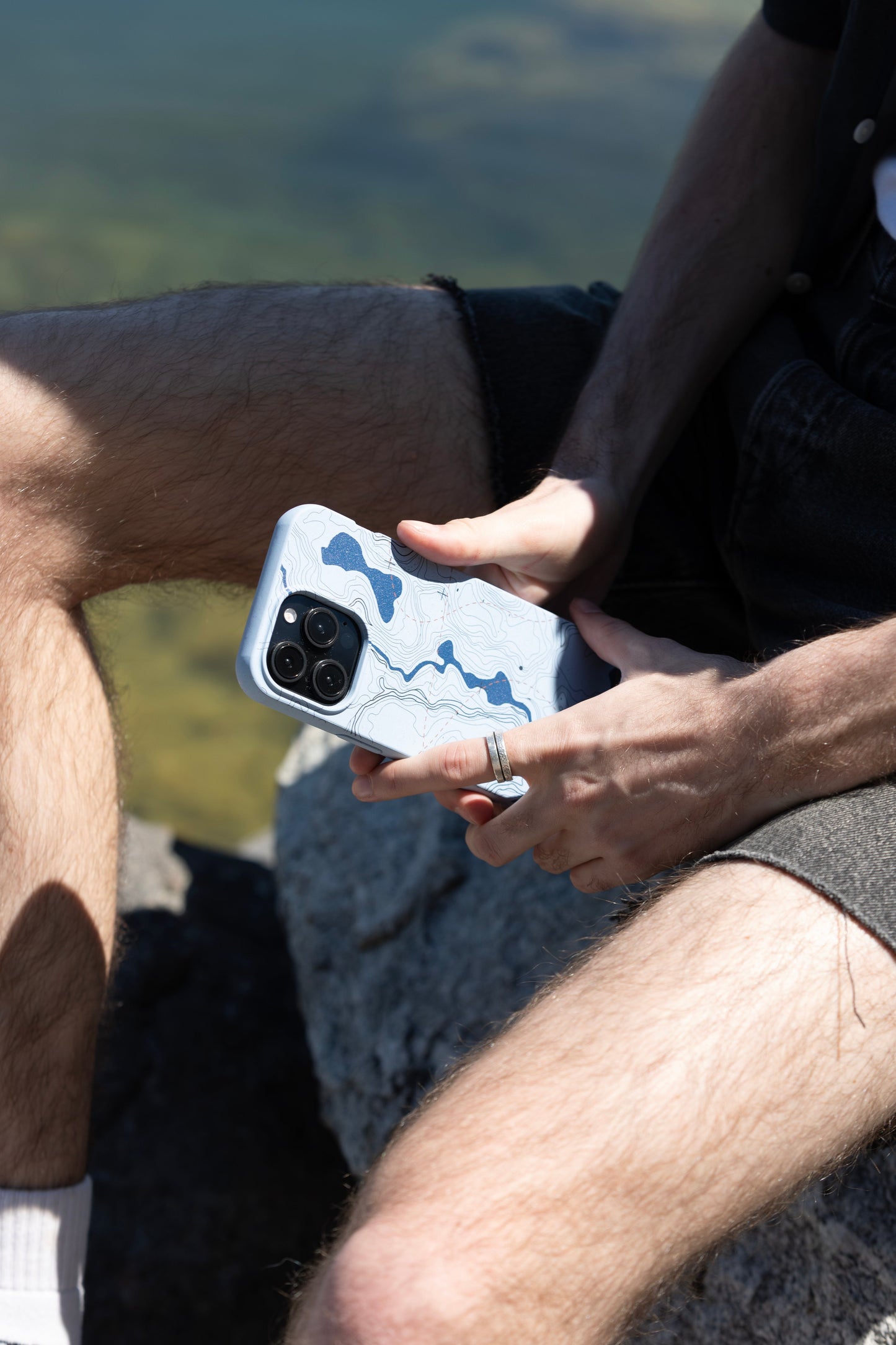 Powder Blue Contour Lines iPhone 17 Pro Max Case