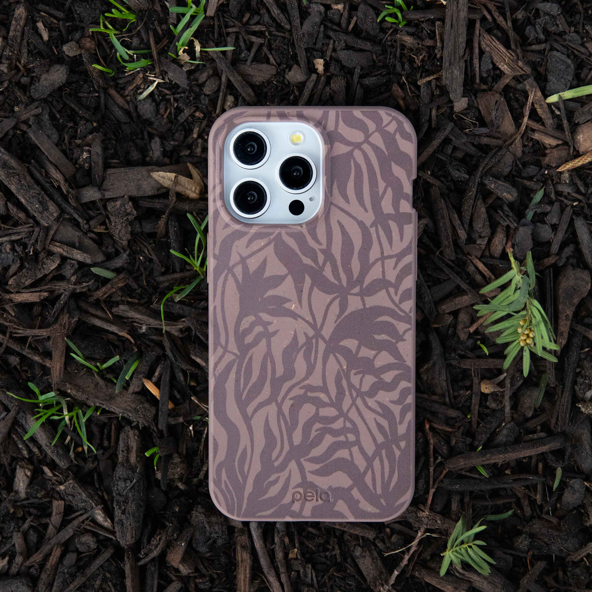 Chocolate Brown Rustic Leaves iPhone 17 Pro Case