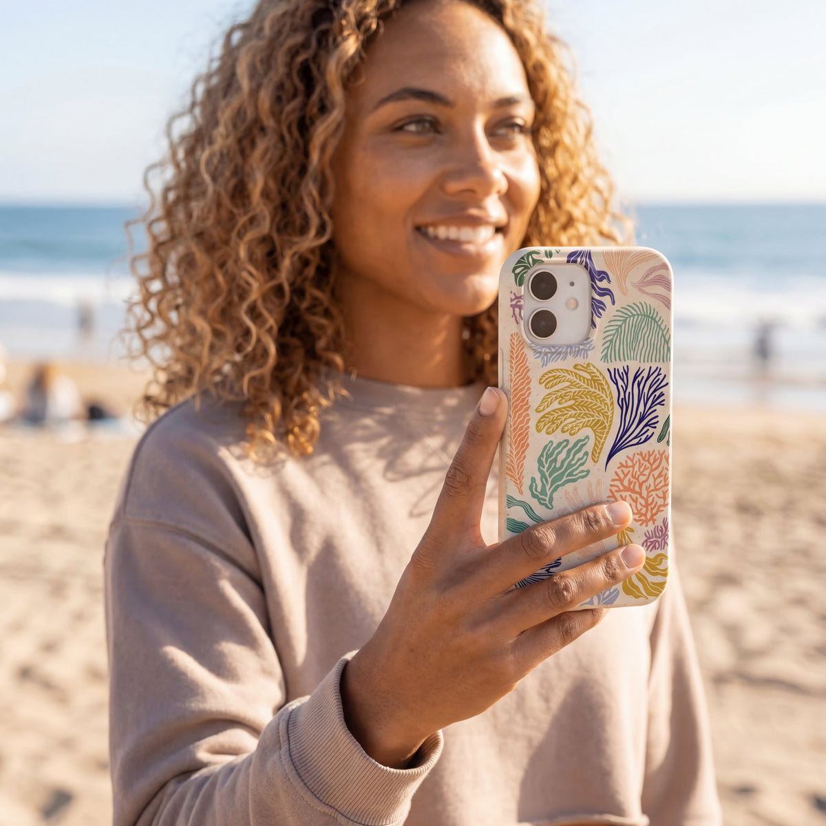 Seashell Coral Dreams iPhone 17 Case
