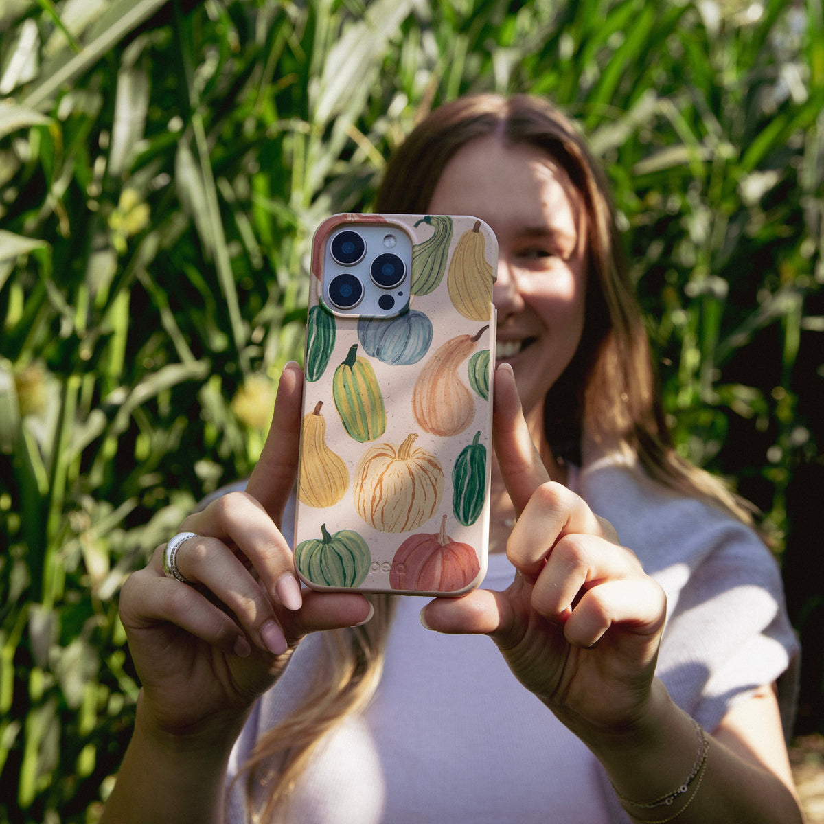 Seashell Autumn Garden iPhone 17 Pro Case