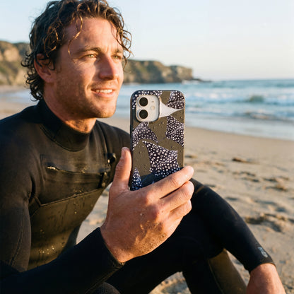 Black Midnight Rays iPhone 16e/17e Case