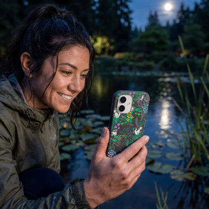Black Midnight Pond iPhone 16e/17e Case