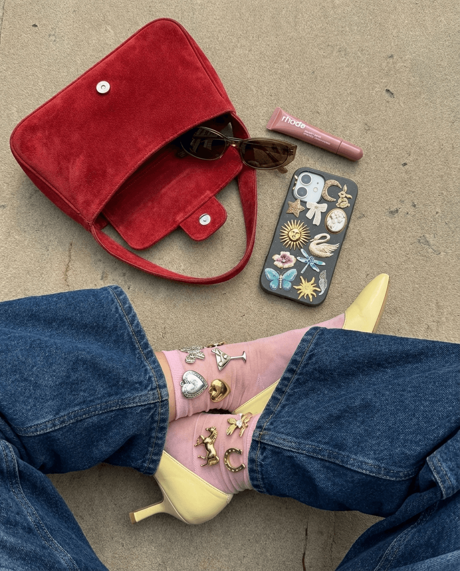 Black Heirloom Collage iPhone 16e/17e Case