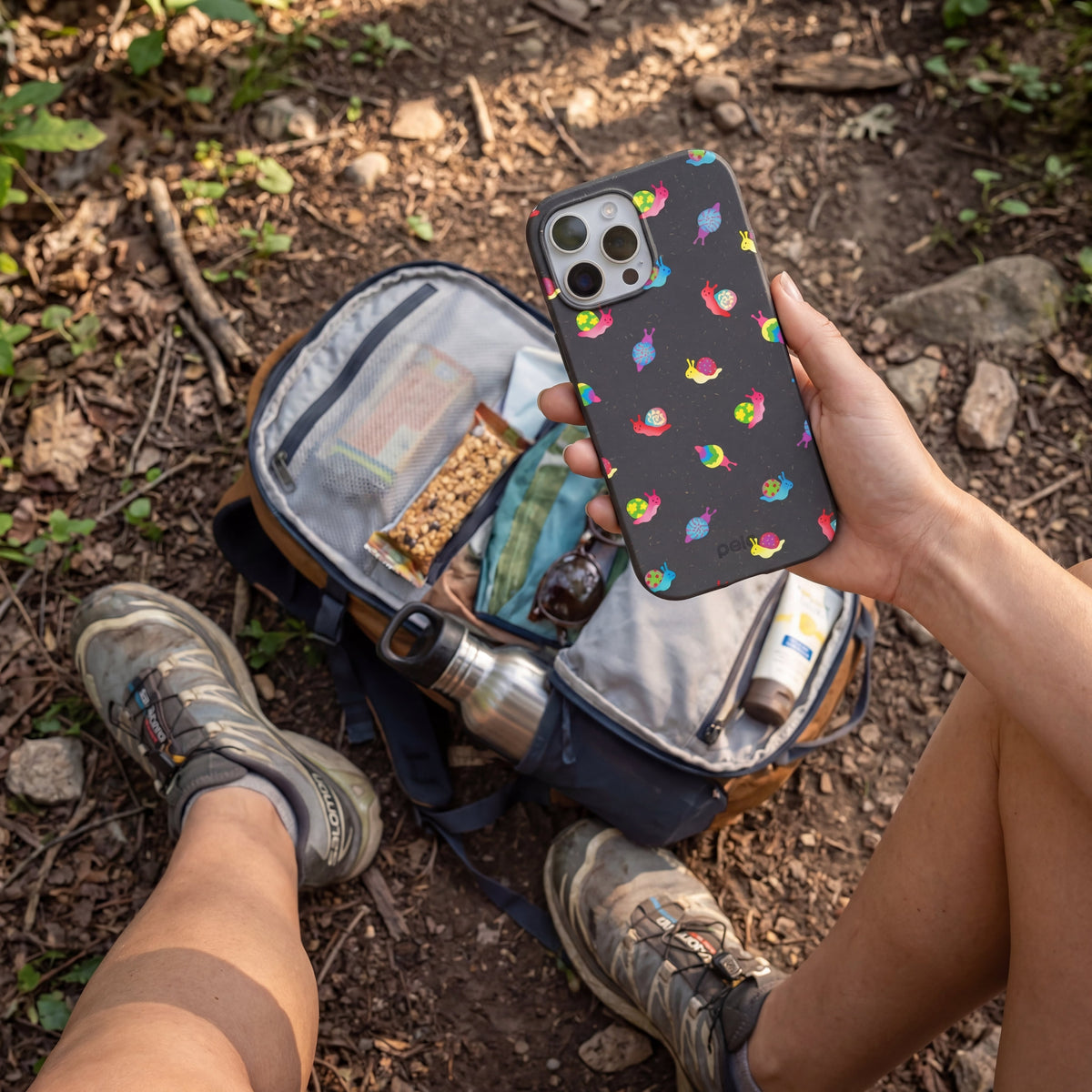 Black Snailien iPhone 16e/17e Case