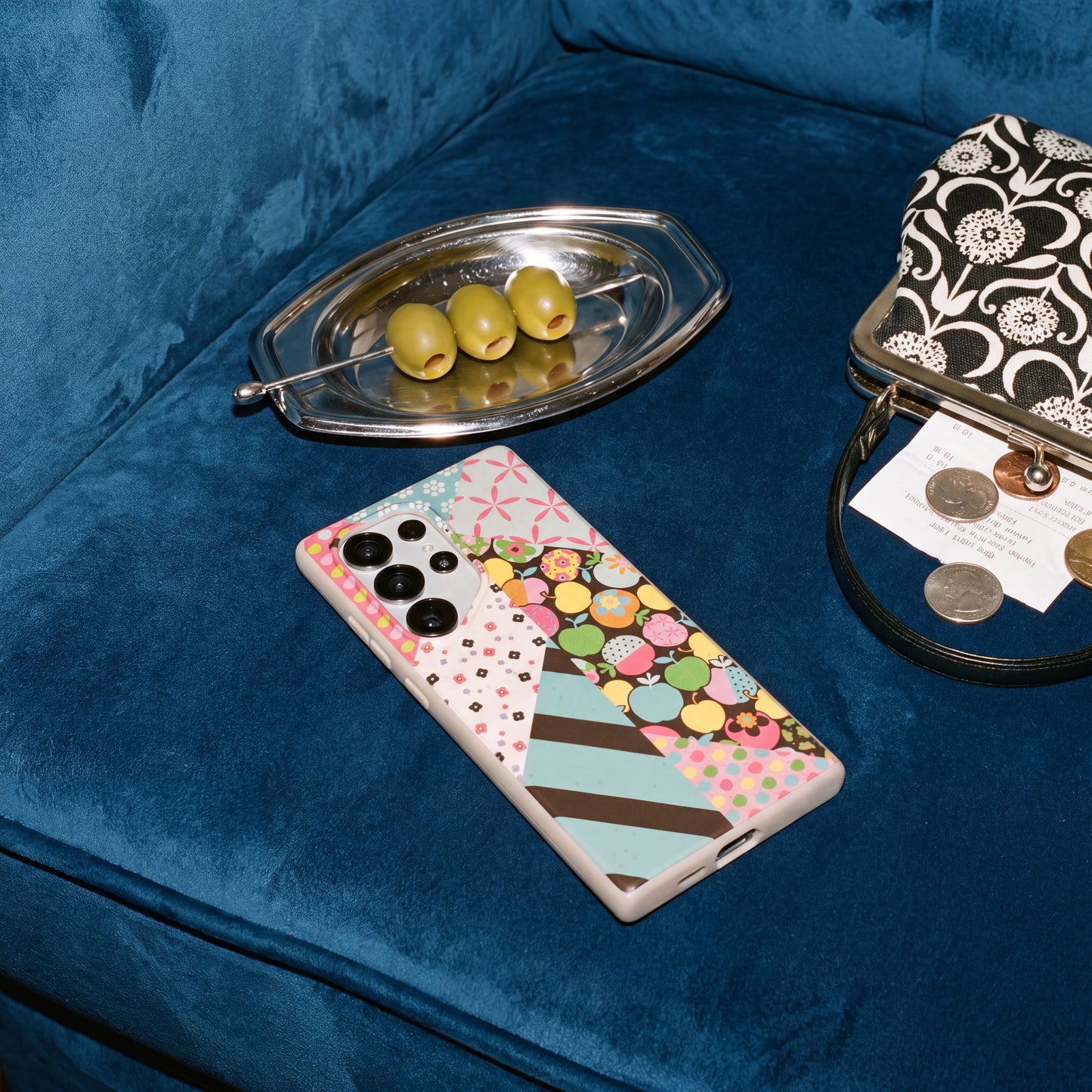 Seashell Apple Girl Samsung Galaxy S26 Ultra Case