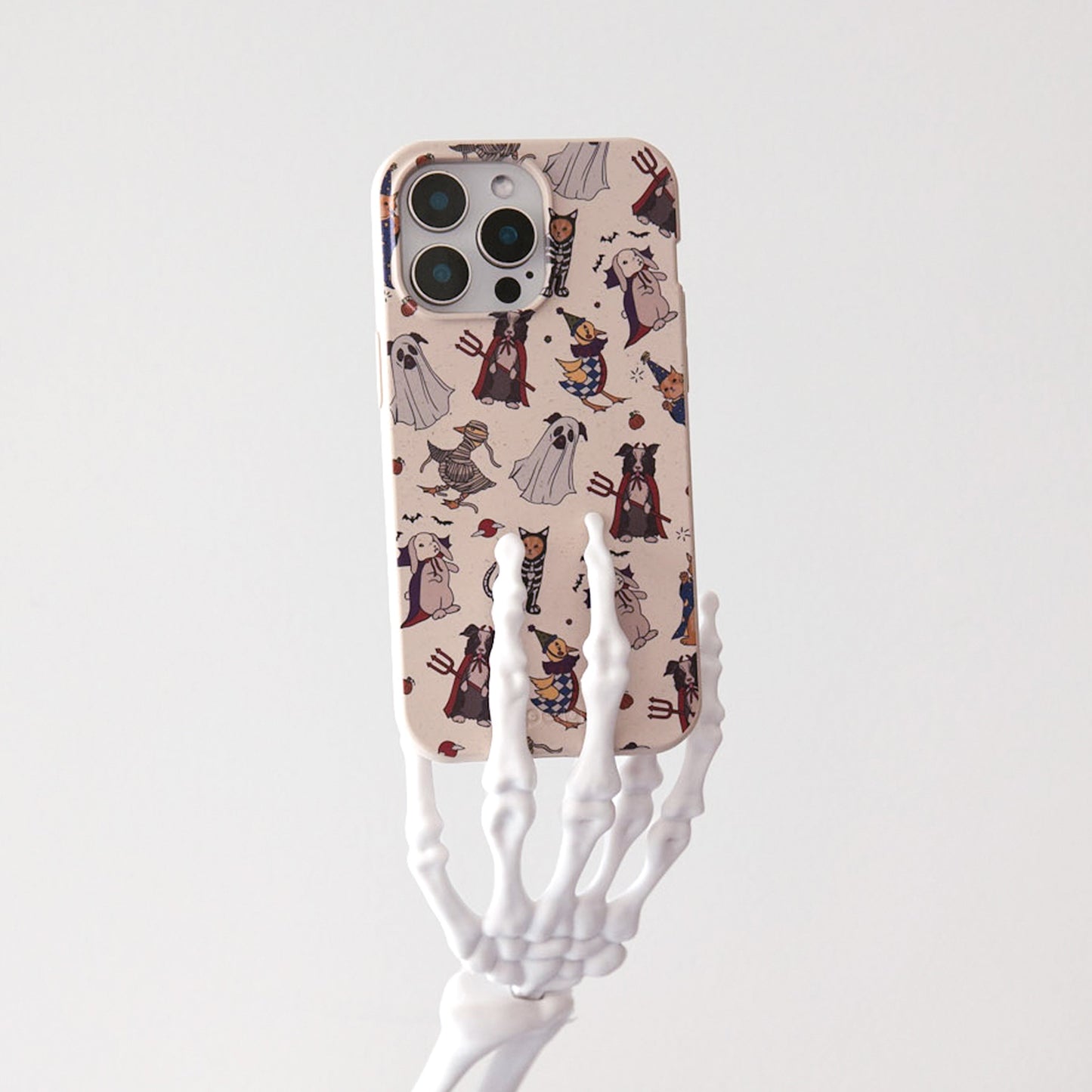 London Fog Trick-or-Treat iPhone 17 Pro Max Case