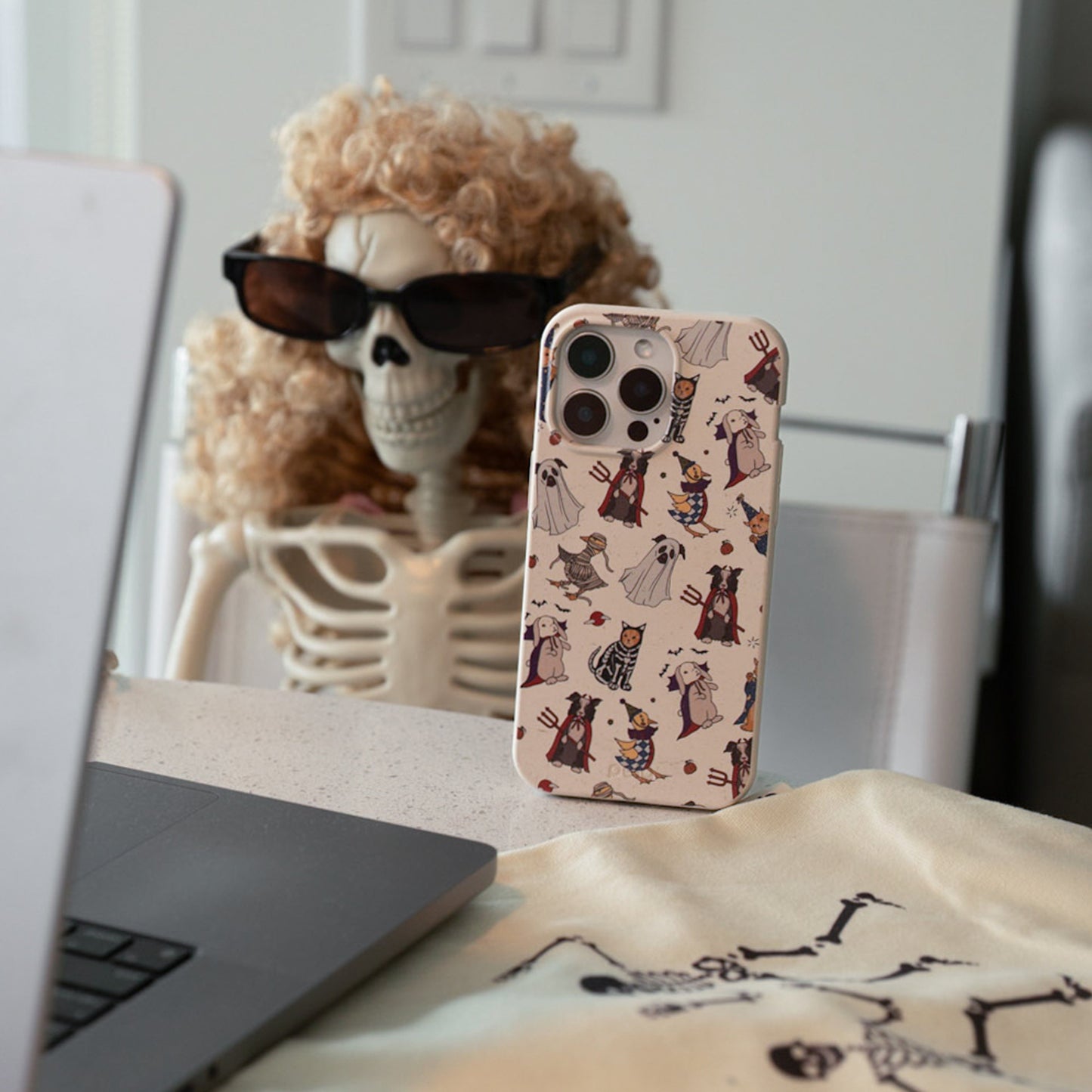 London Fog Trick-or-Treat Google Pixel 11 Pro XL Case