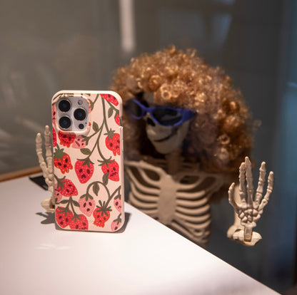 Seashell Strawboories Google Pixel 10/10 Pro Case