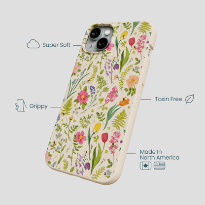 Seashell Bee Meadow iPhone 14 Plus Case