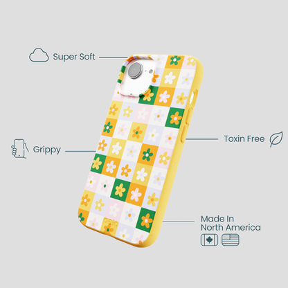 Honey Flower Tiles iPhone 16e/17e Case