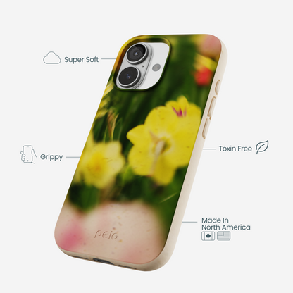 Seashell Full Bloom iPhone 17 Case