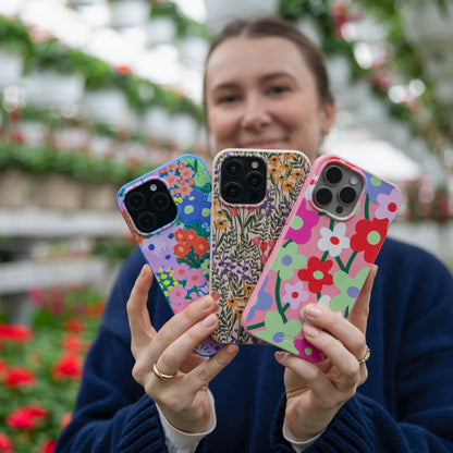 Seashell Flower Field iPhone 17 Pro Max Case