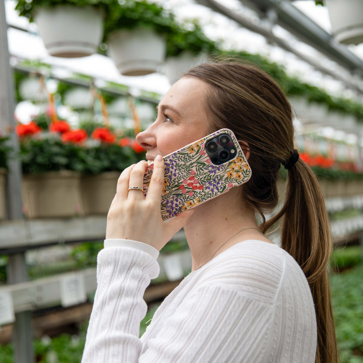 Seashell Flower Field Samsung Galaxy S26 Ultra Case