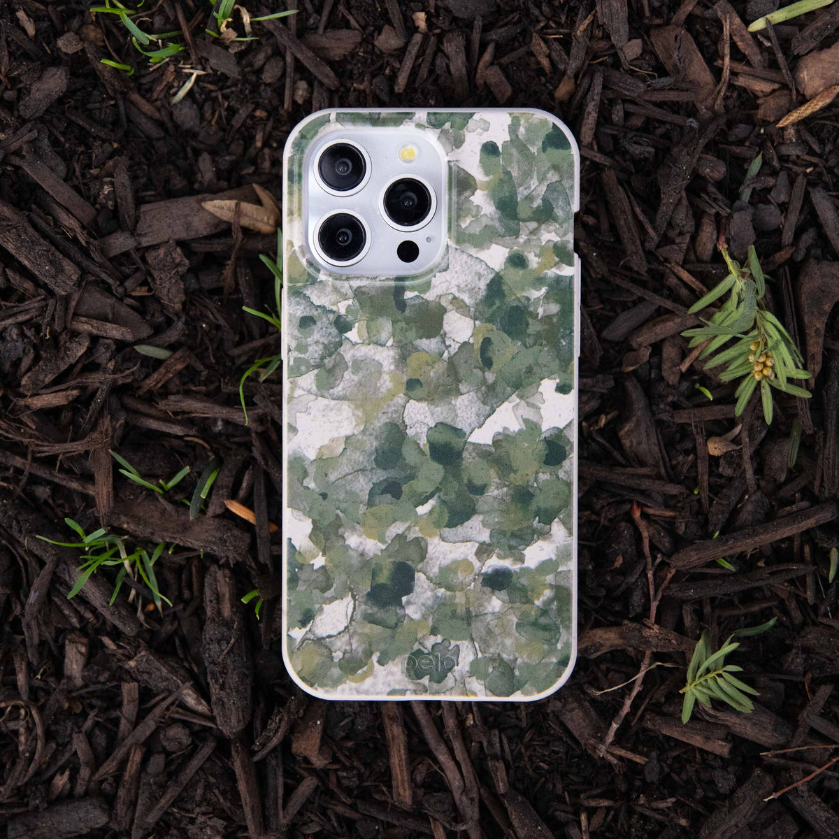 London Fog Foliage Camo iPhone 17 Pro Max Case
