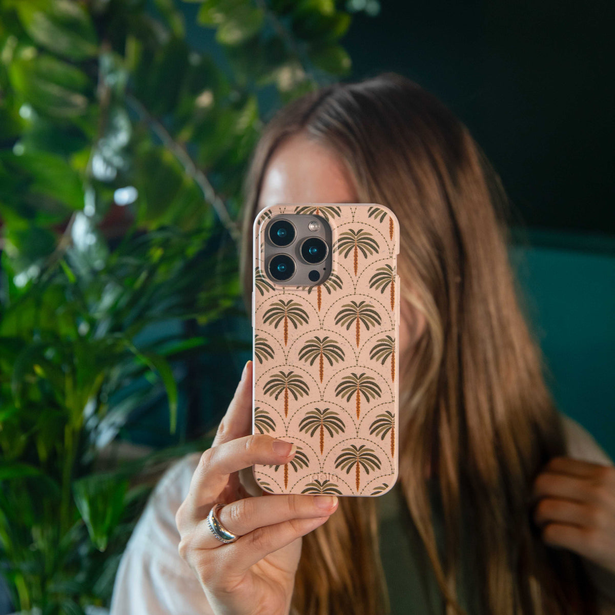 Seashell Palm Reverie Google Pixel 10/10 Pro Case
