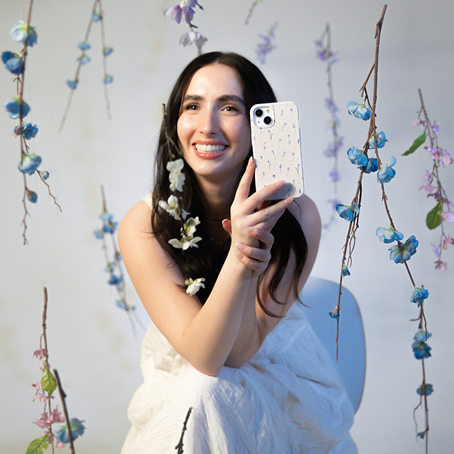 London Fog Petite Perennials iPhone 17 Pro Max Case