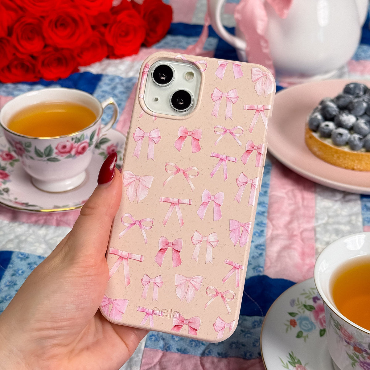 Seashell Rosy Bows iPhone 17 Pro Max Case