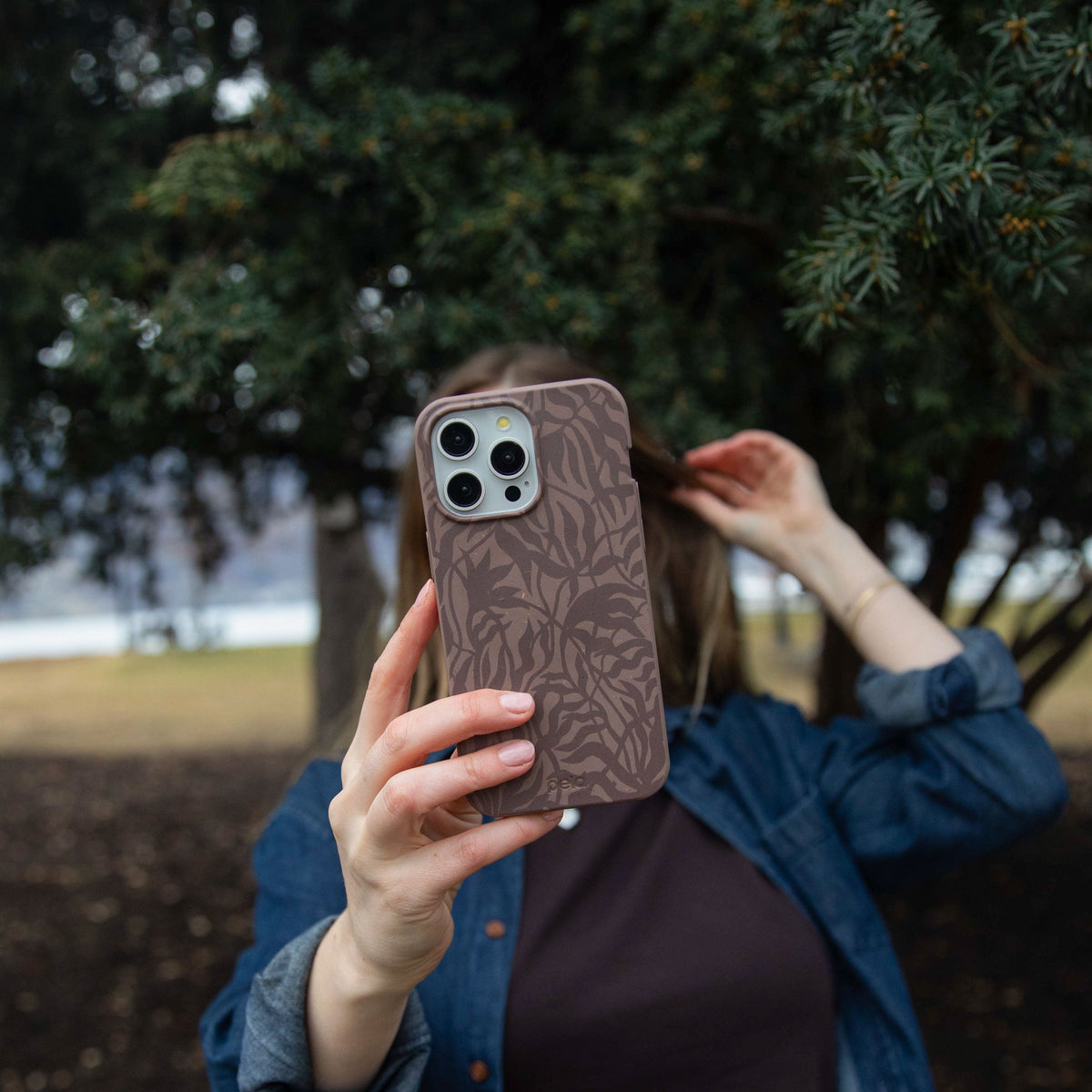 Chocolate Brown Rustic Leaves iPhone 17 Pro Max Case