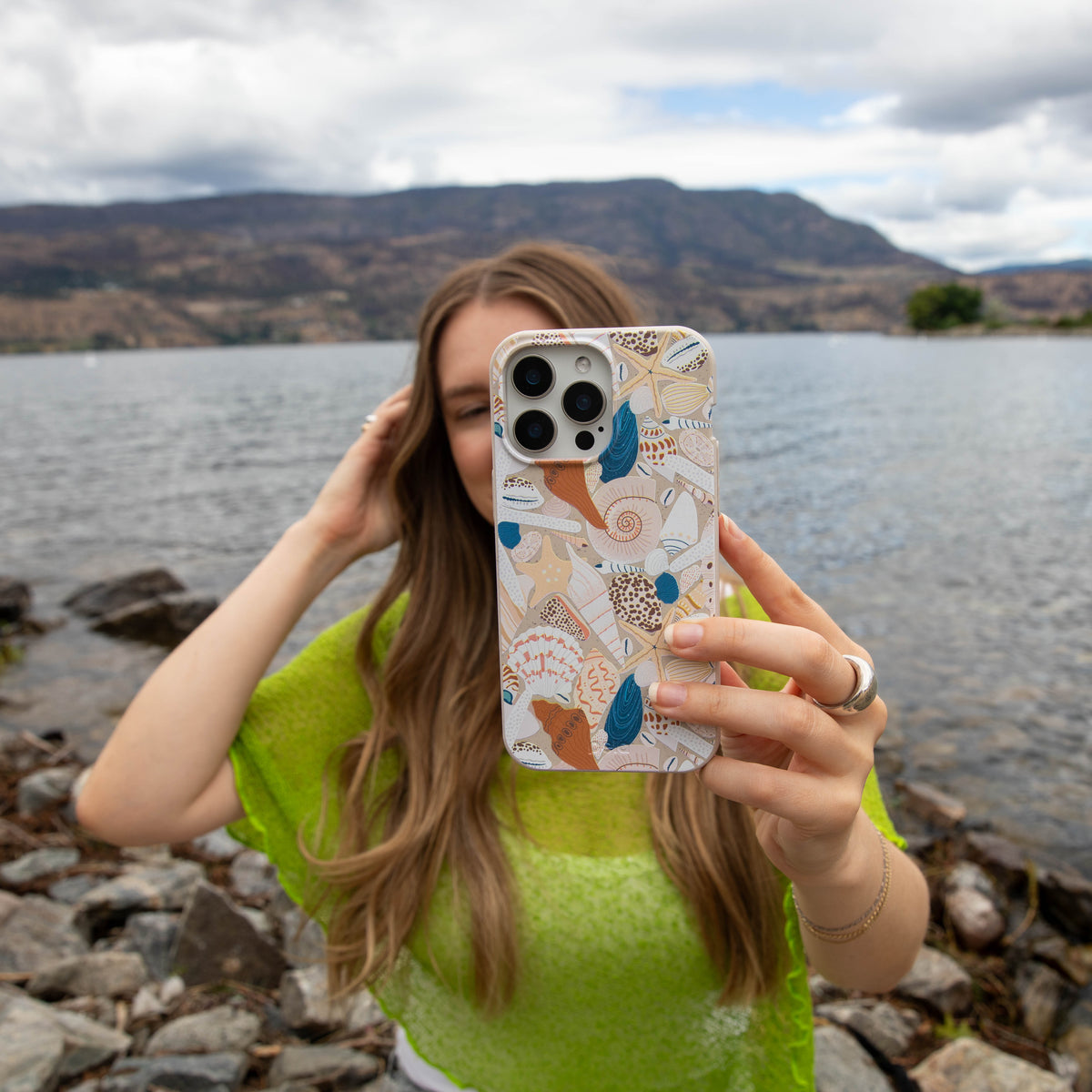 London Fog Sandy Shells Google Pixel 10/10 Pro Case