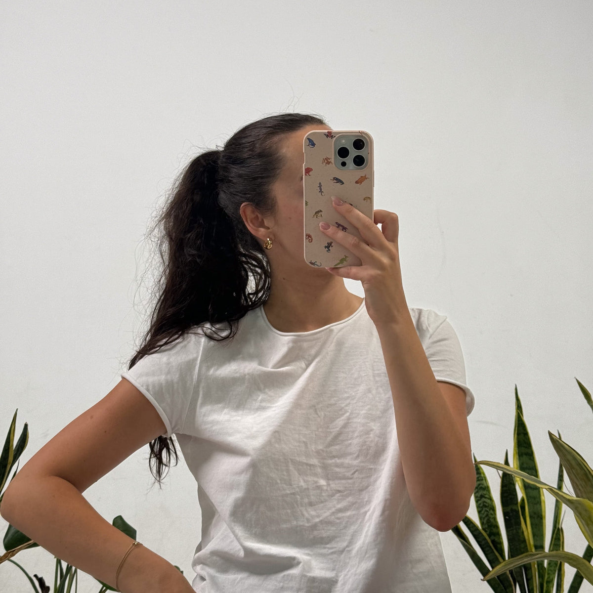 Seashell Tiny Amphibians Samsung Galaxy S26 Ultra Case