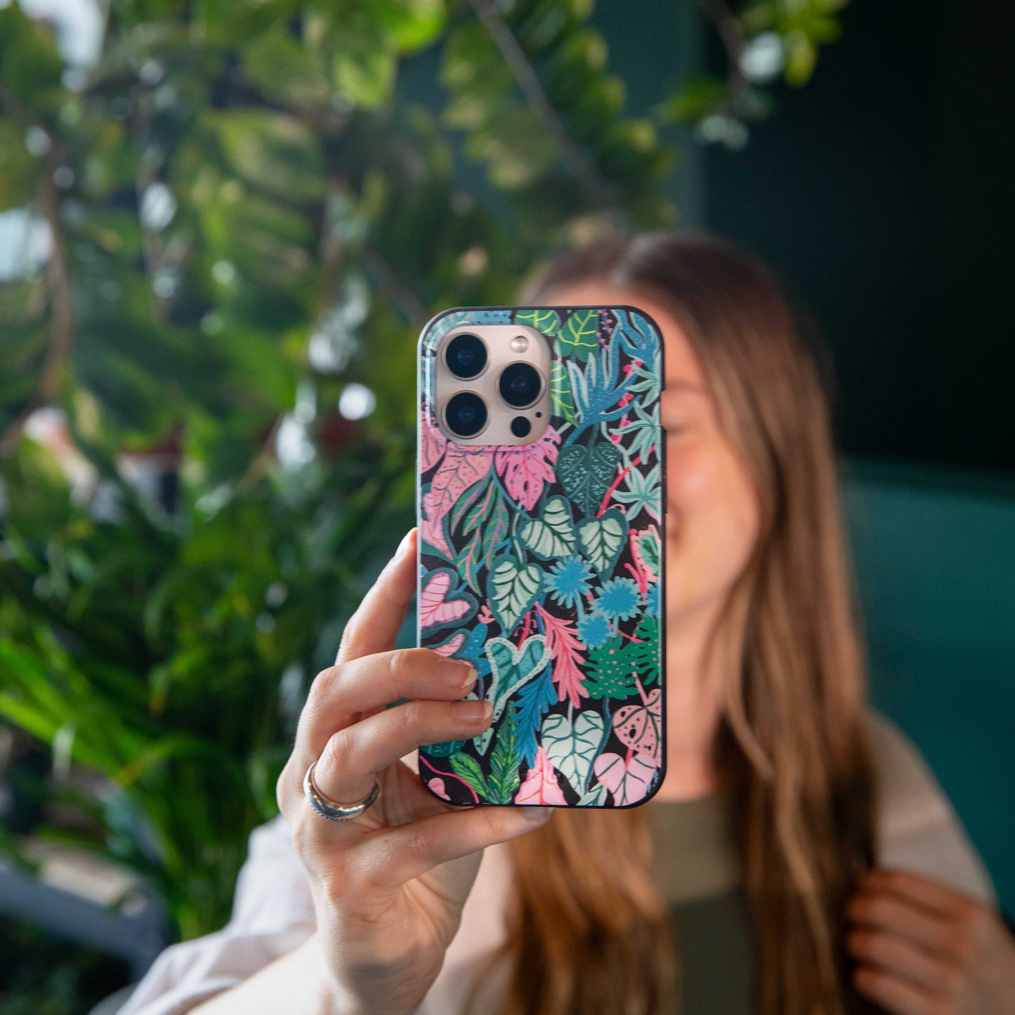 Black Tropic Noir iPhone 17 Pro Max Case