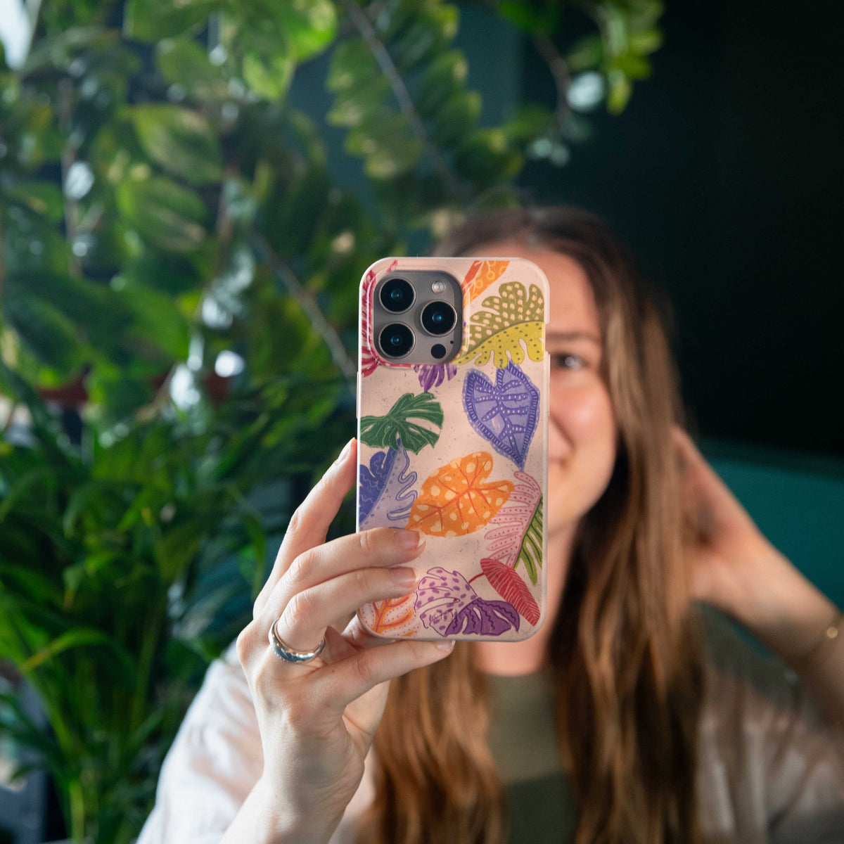 Seashell Tropical Cheer iPhone 17 Pro Max Case