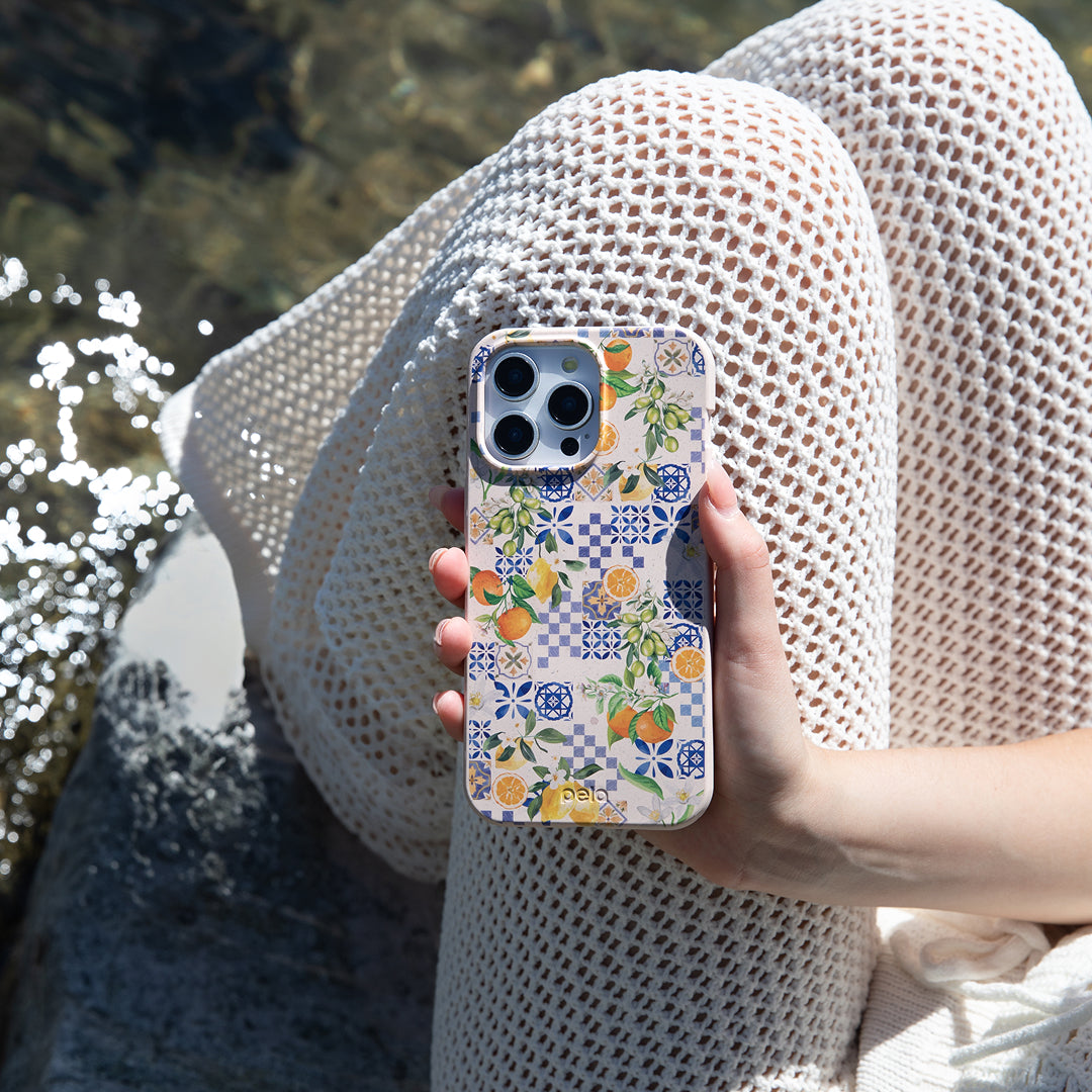 Seashell Amalfi Fruits iPhone 17 Case